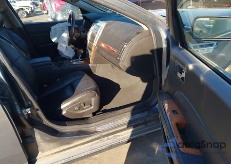 2008 Cadillac Sts V8 z USA, uszkodzony, nr VIN 1G6DC67A980203400